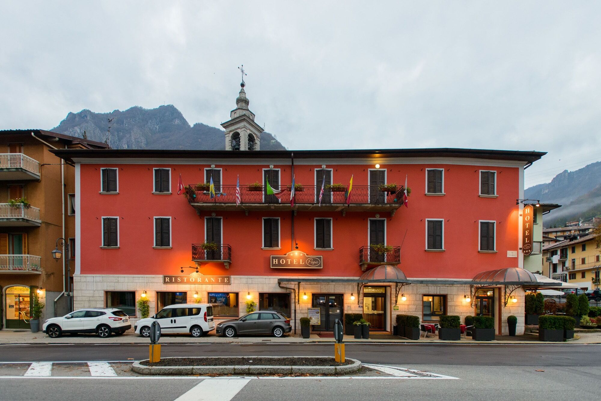 Bes Hotel Papa San Pellegrino Terme Exterior photo